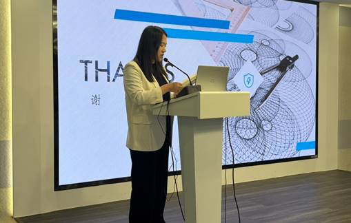 谈球吧官网