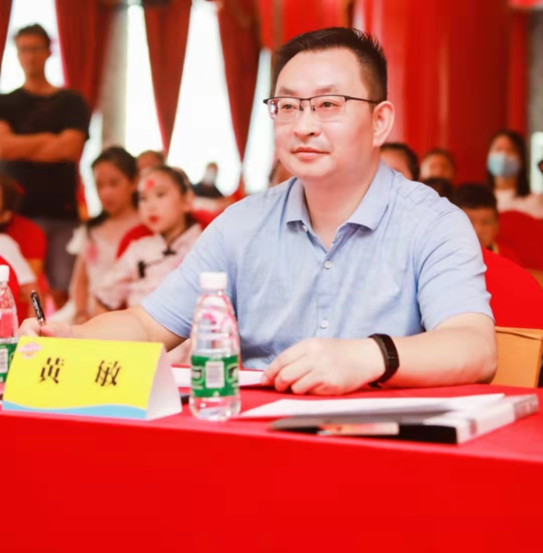谈球吧官网