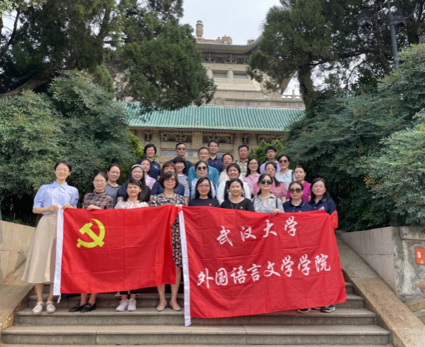 谈球吧官网