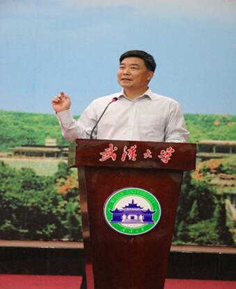 谈球吧官网