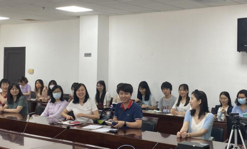 谈球吧官网