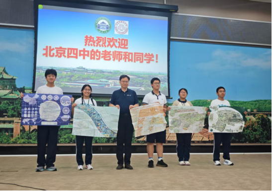 谈球吧官网