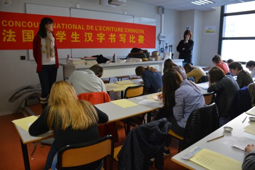谈球吧官网