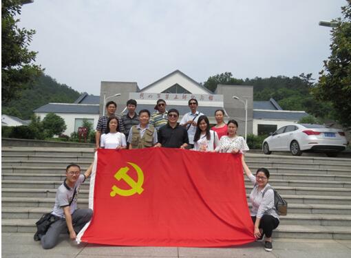 谈球吧官网