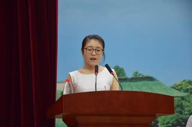 谈球吧官网