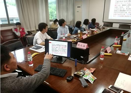 谈球吧官网