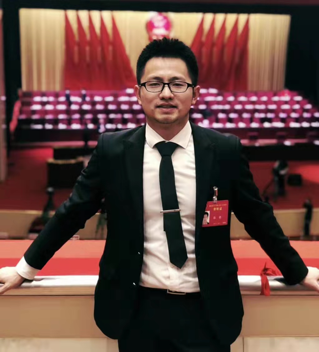谈球吧官网