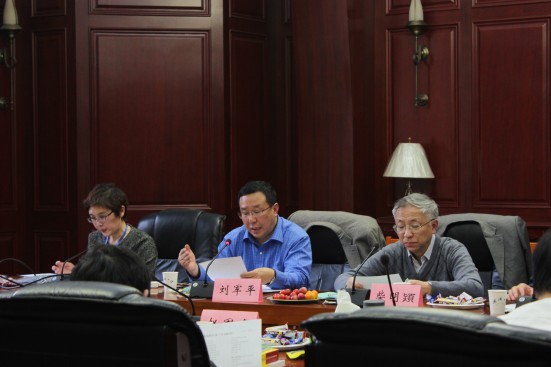 谈球吧官网