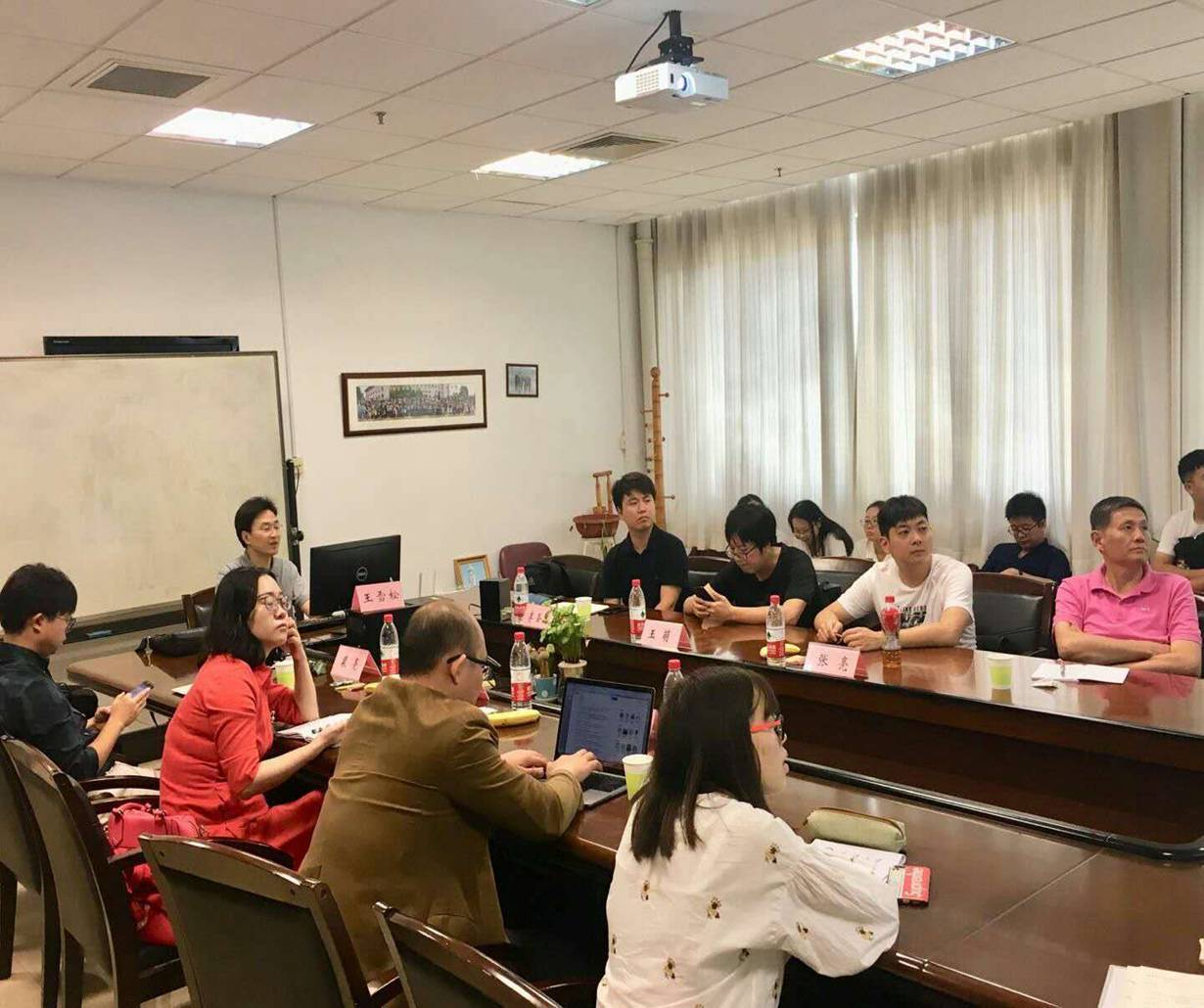 谈球吧官网