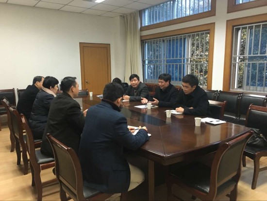 谈球吧官网