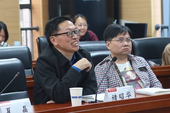 谈球吧官网