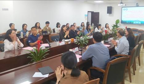 谈球吧官网