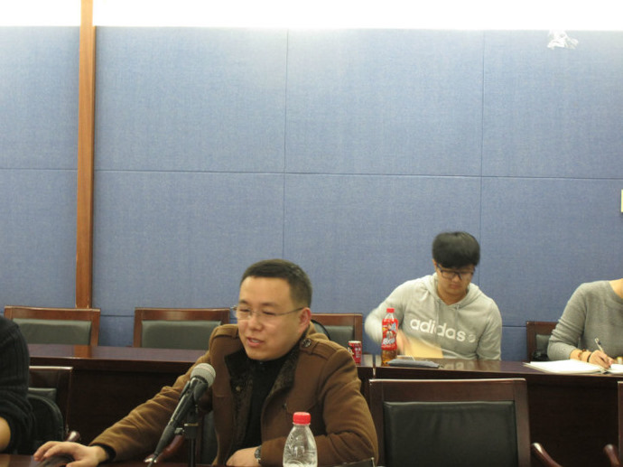 谈球吧官网
