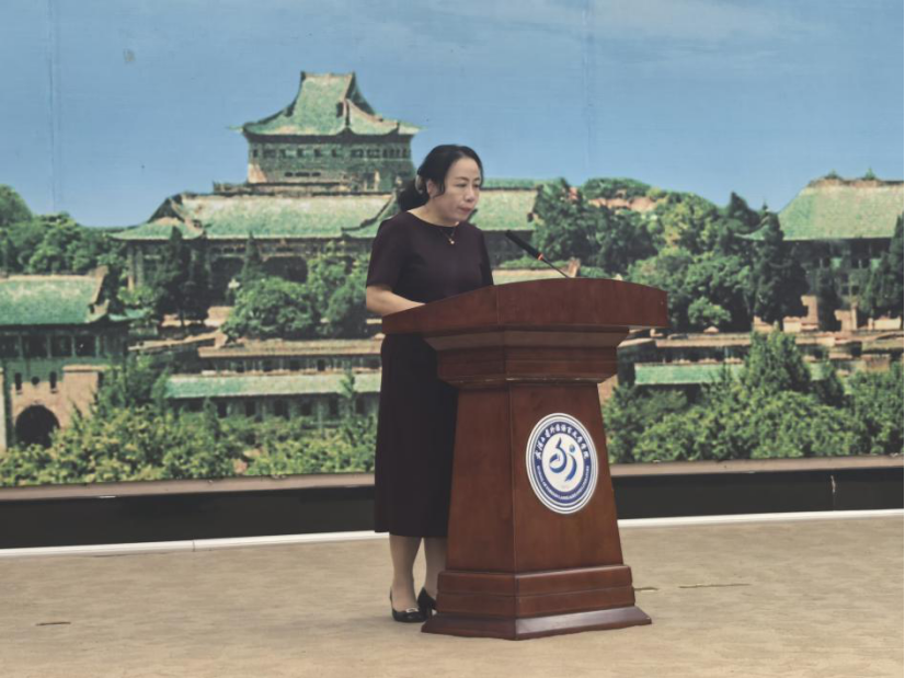 谈球吧官网